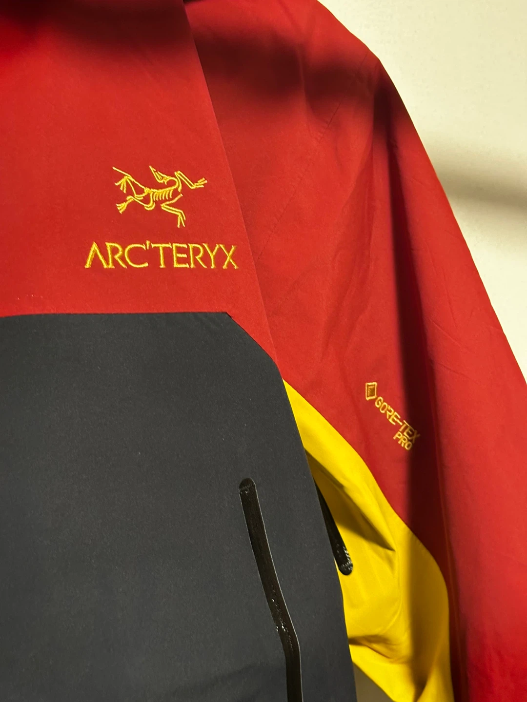 Arc'teryx Gore-Tex Pro Jacket - Red/Black/Yellow - photo 5