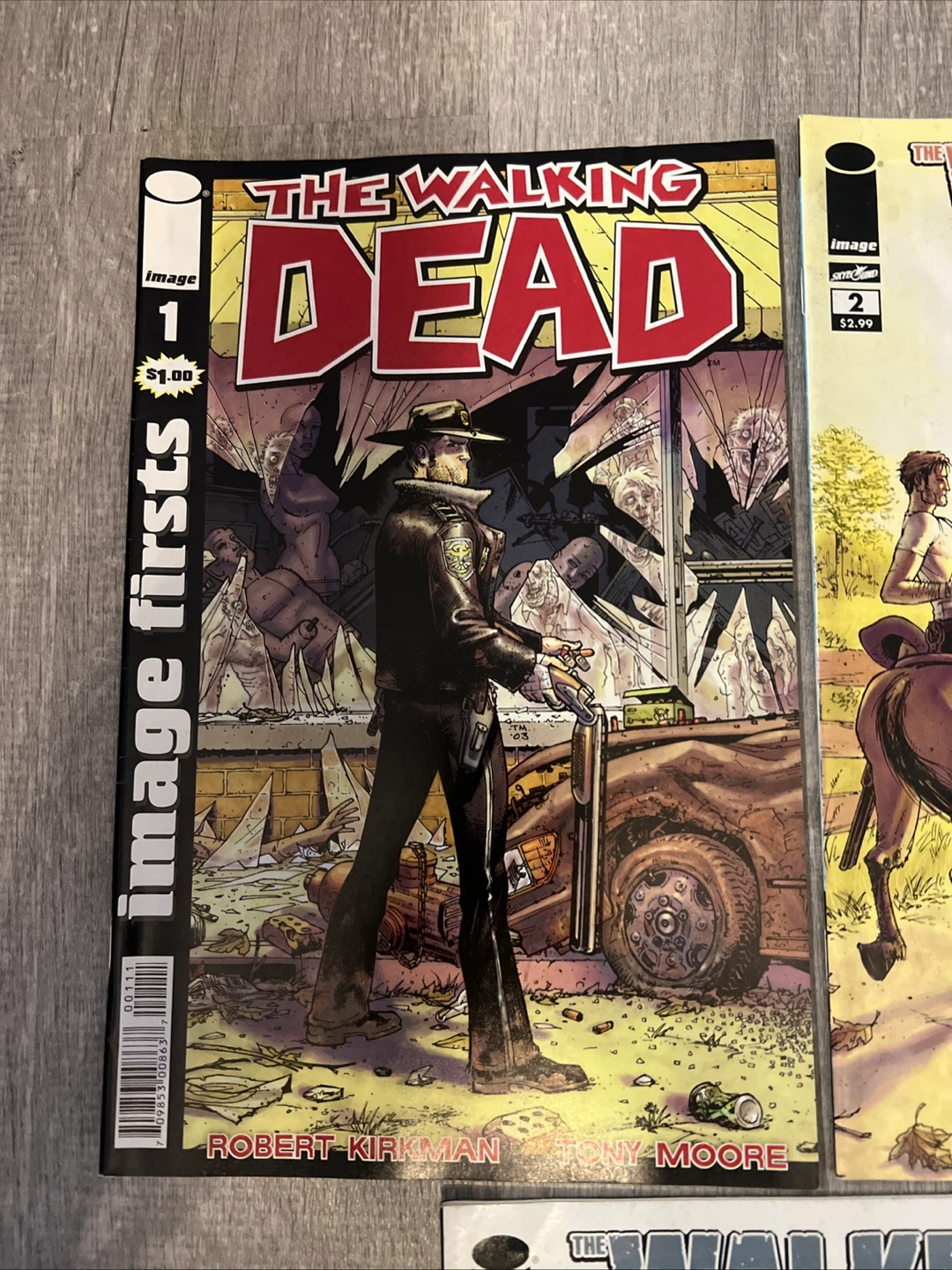 The Walking Dead Comic Issues 1, 2, & 3 - photo 4