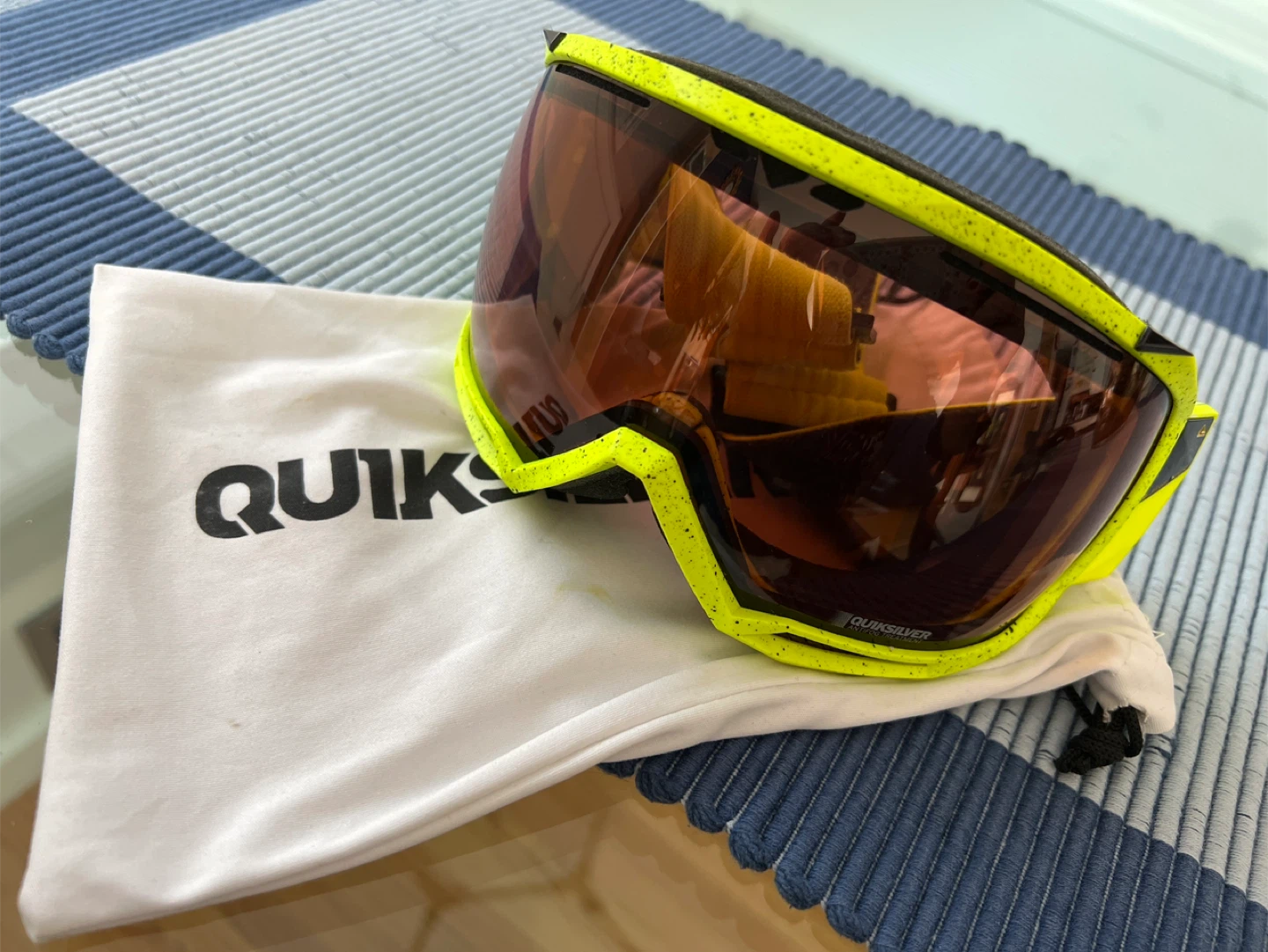 Quiksilver Ski Goggles with Pouch 🥕 - photo 5