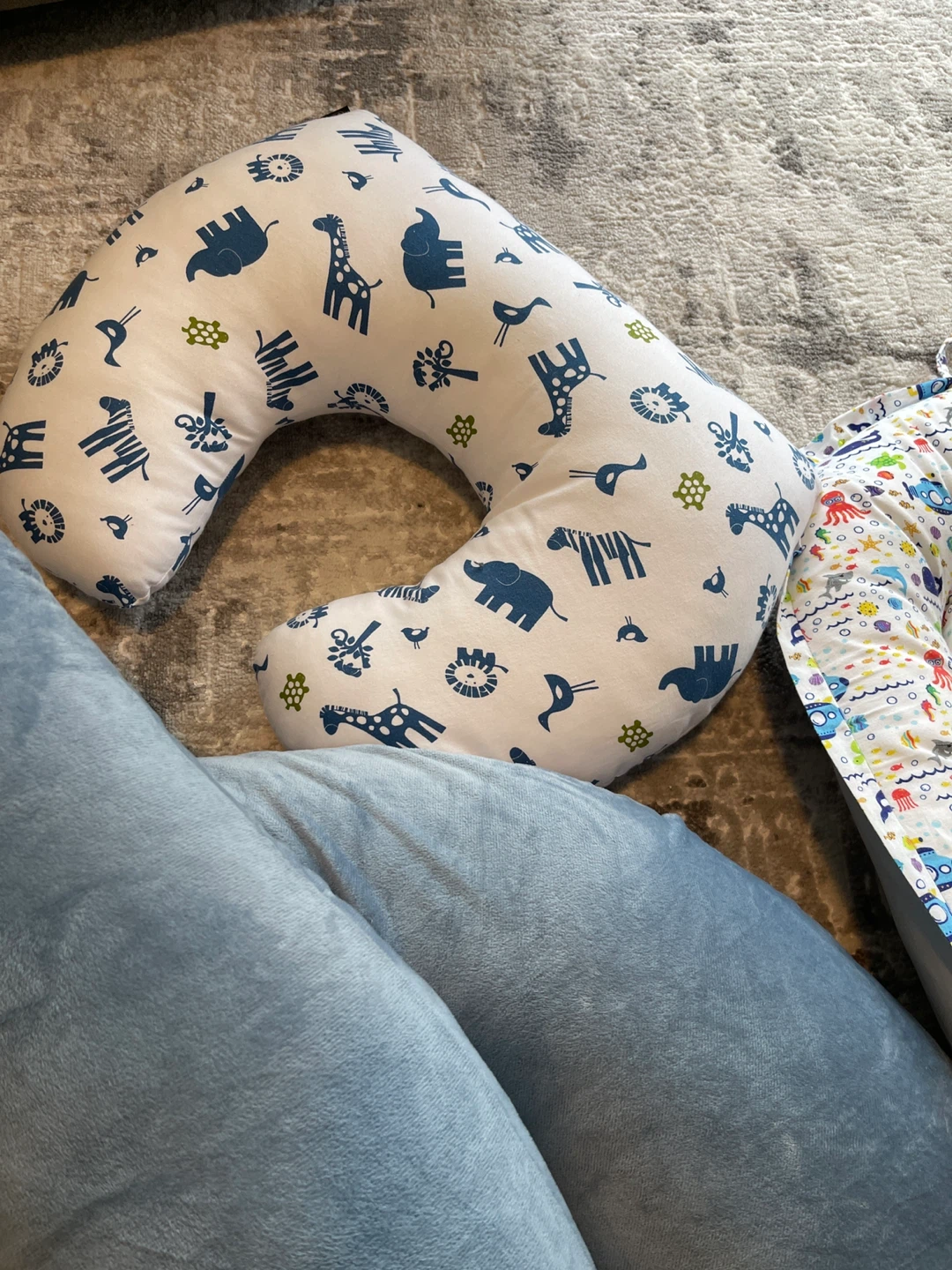 Baby Lounger and C-Shaped Nursing Pillow Set - photo 2