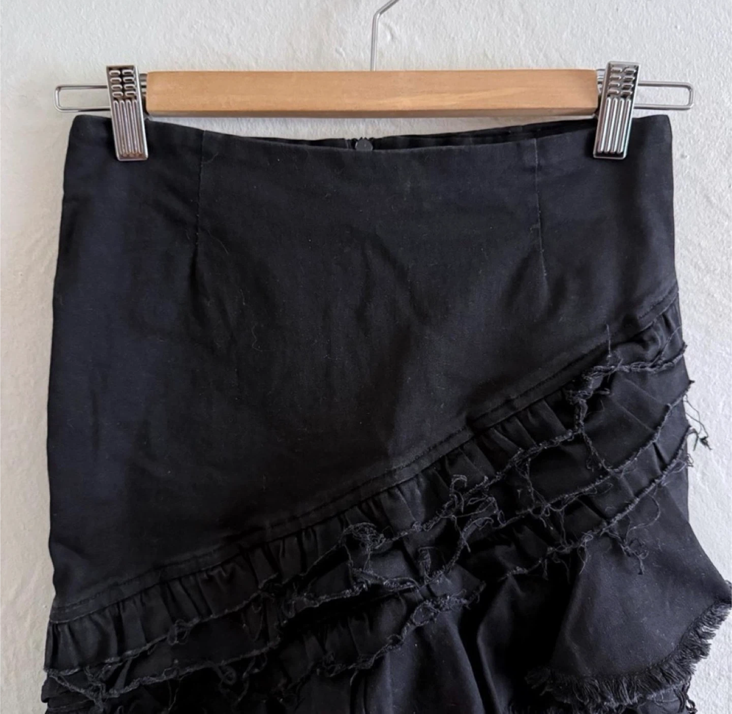 Black Ruffled Denim Mini Skirt - photo 2