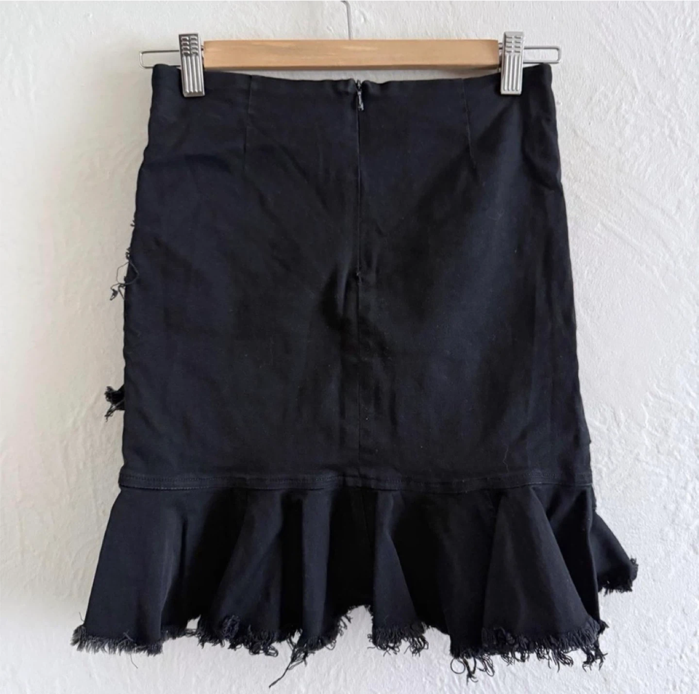 Black Ruffled Denim Mini Skirt - photo 3