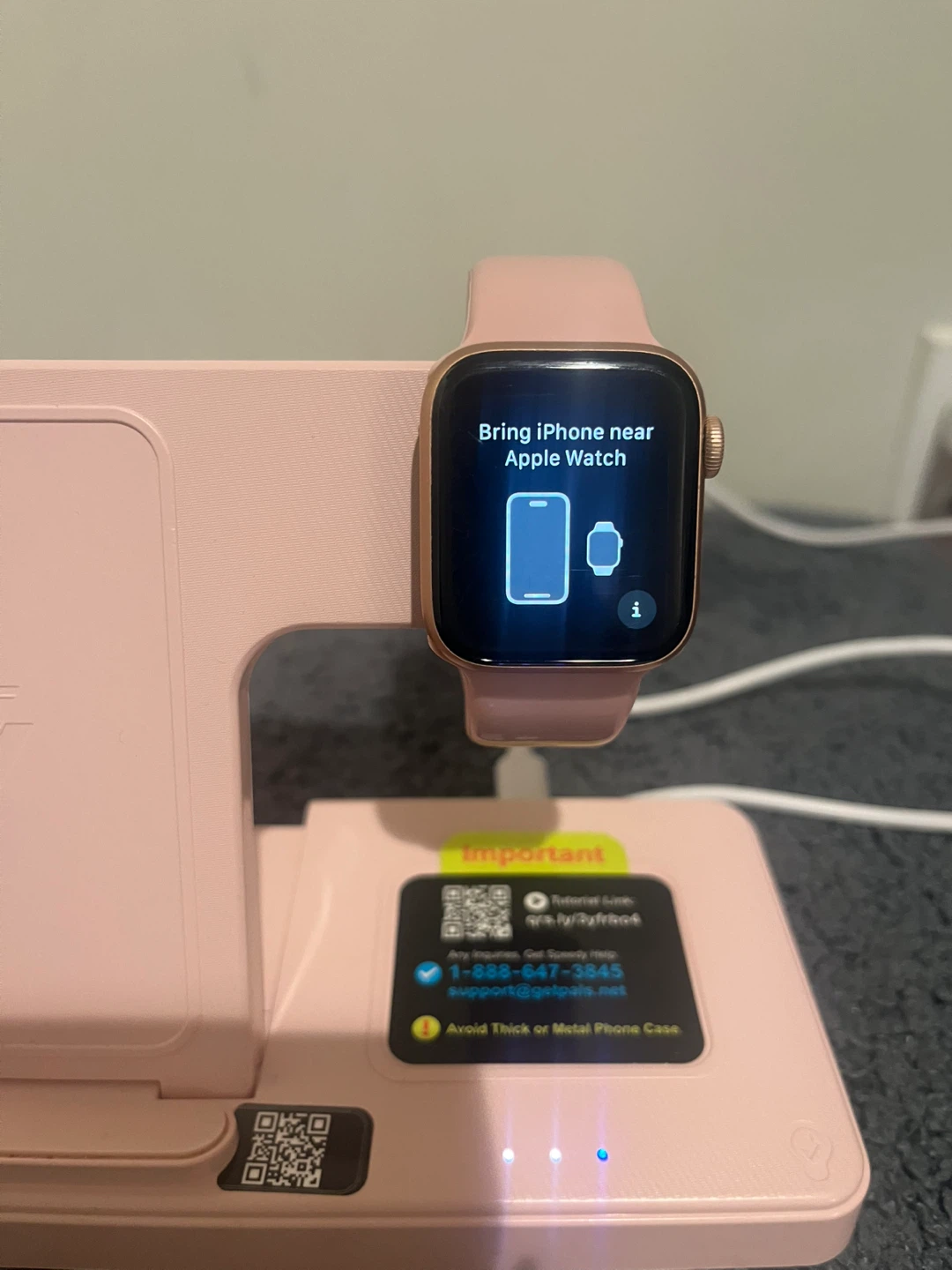 Restored Apple Watch Series 5 40mm - photo 2