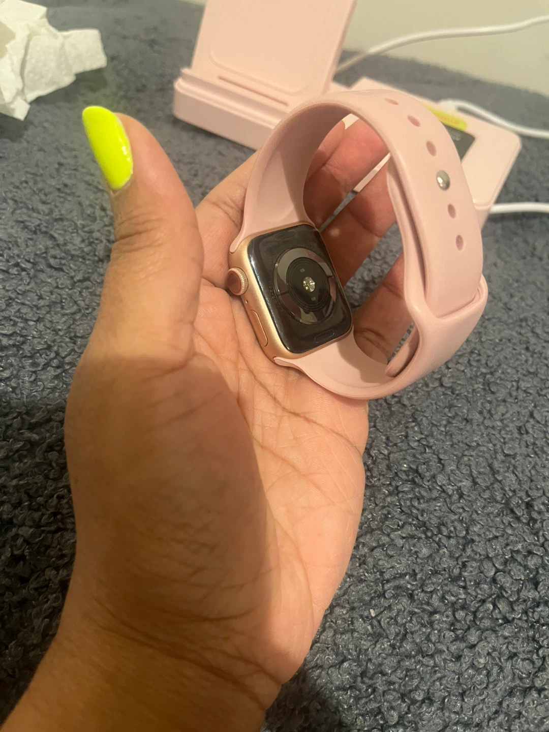 Restored Apple Watch Series 5 40mm - photo 5