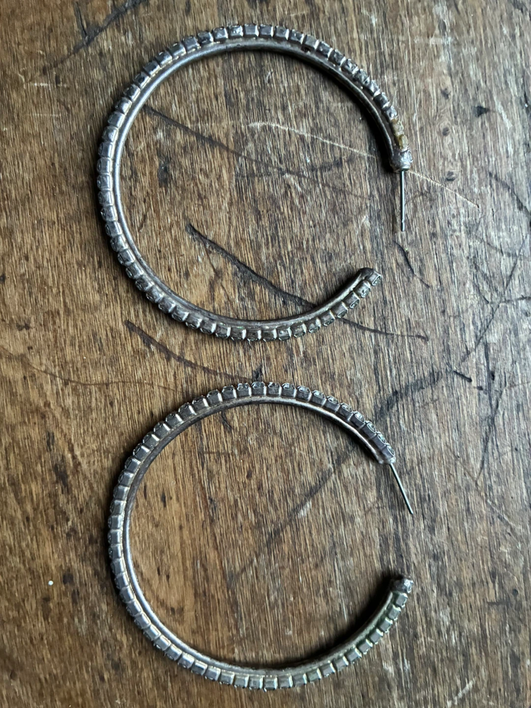$5.00  rhinestone hoop earrings 2 inches big  costume jewellery - photo 2