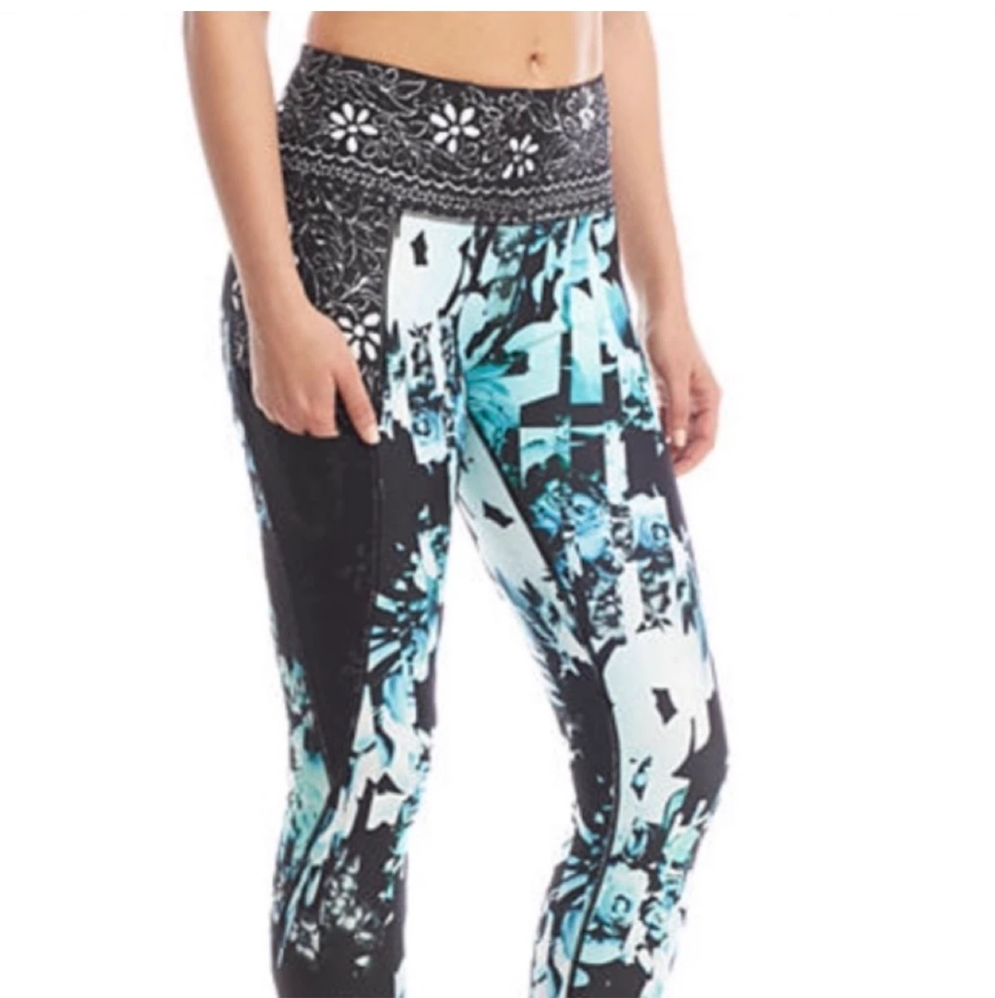 Nanette Lapore Black and Blue Abstract Capris