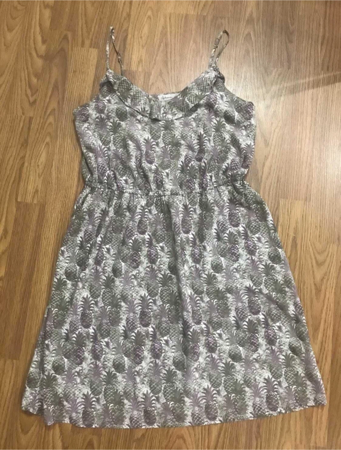 Reitmans women’s small pineapple print dress, ruffle knee-length