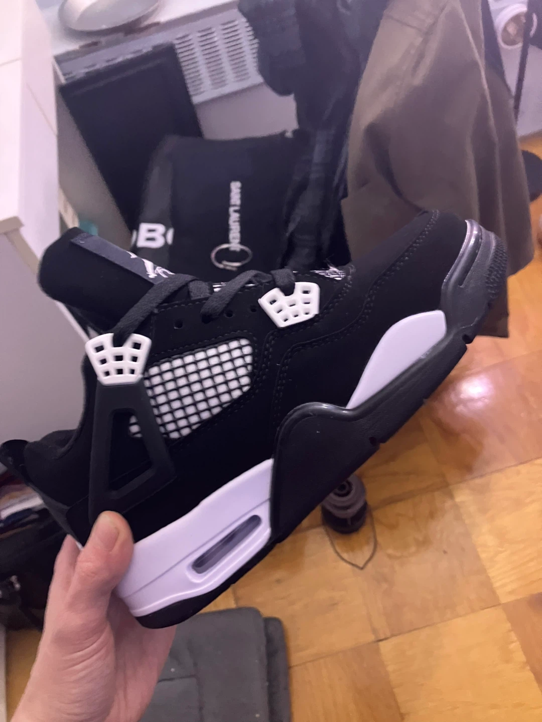 Nike Air Jordan 4 "White Thunder” - photo 4