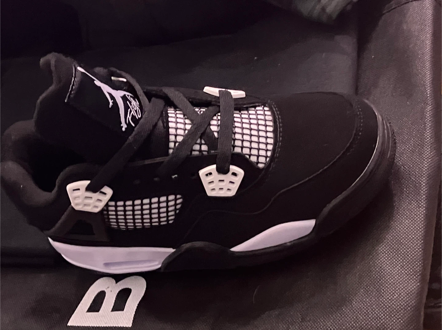Nike Air Jordan 4 "White Thunder” - photo 3