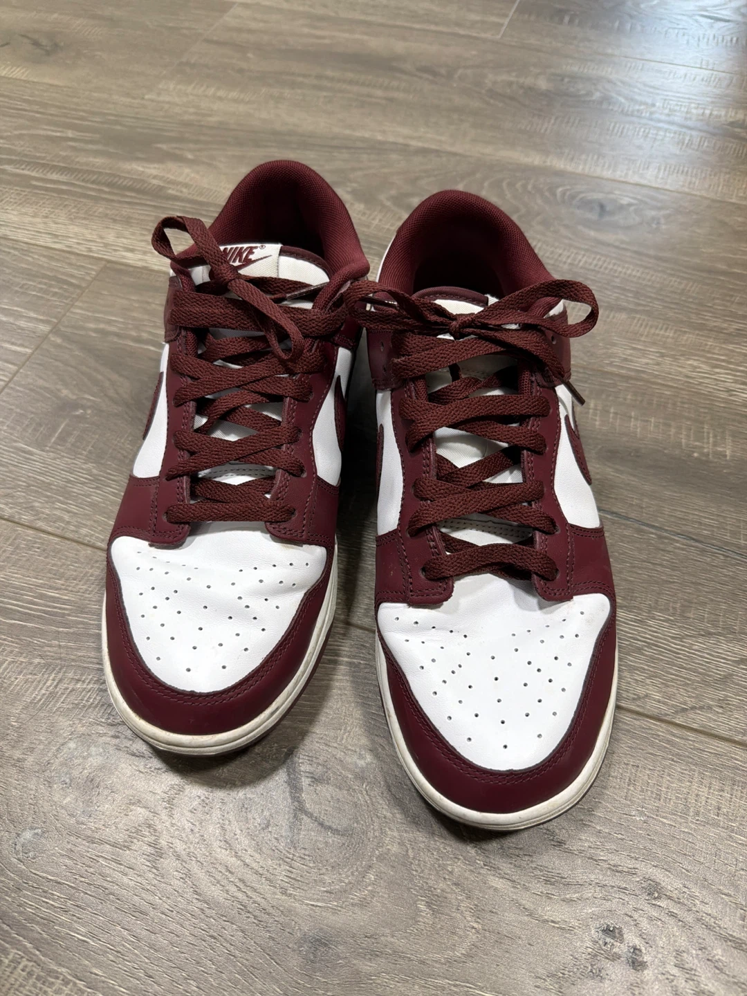 Nike Dunk Low Retro red and white