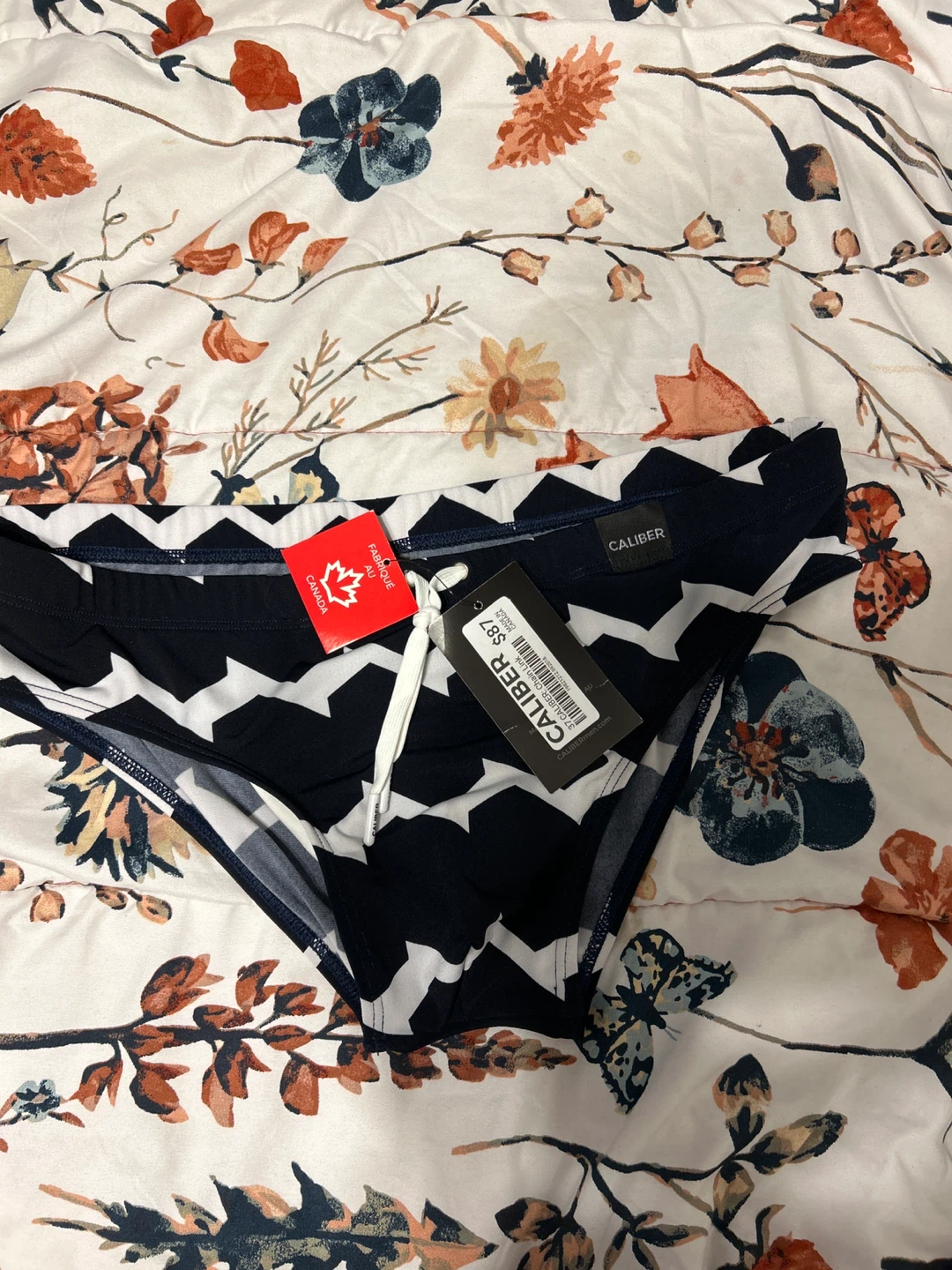 Caliber Men's Chain Link Swim Trunks