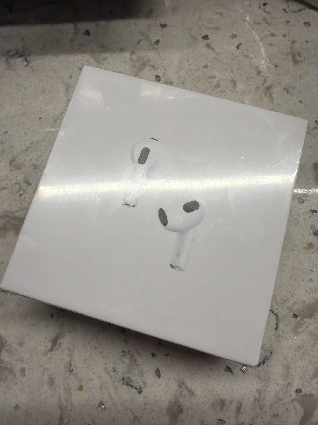 Apple AirPods (3rd generation) with MagSafe Charging Case
