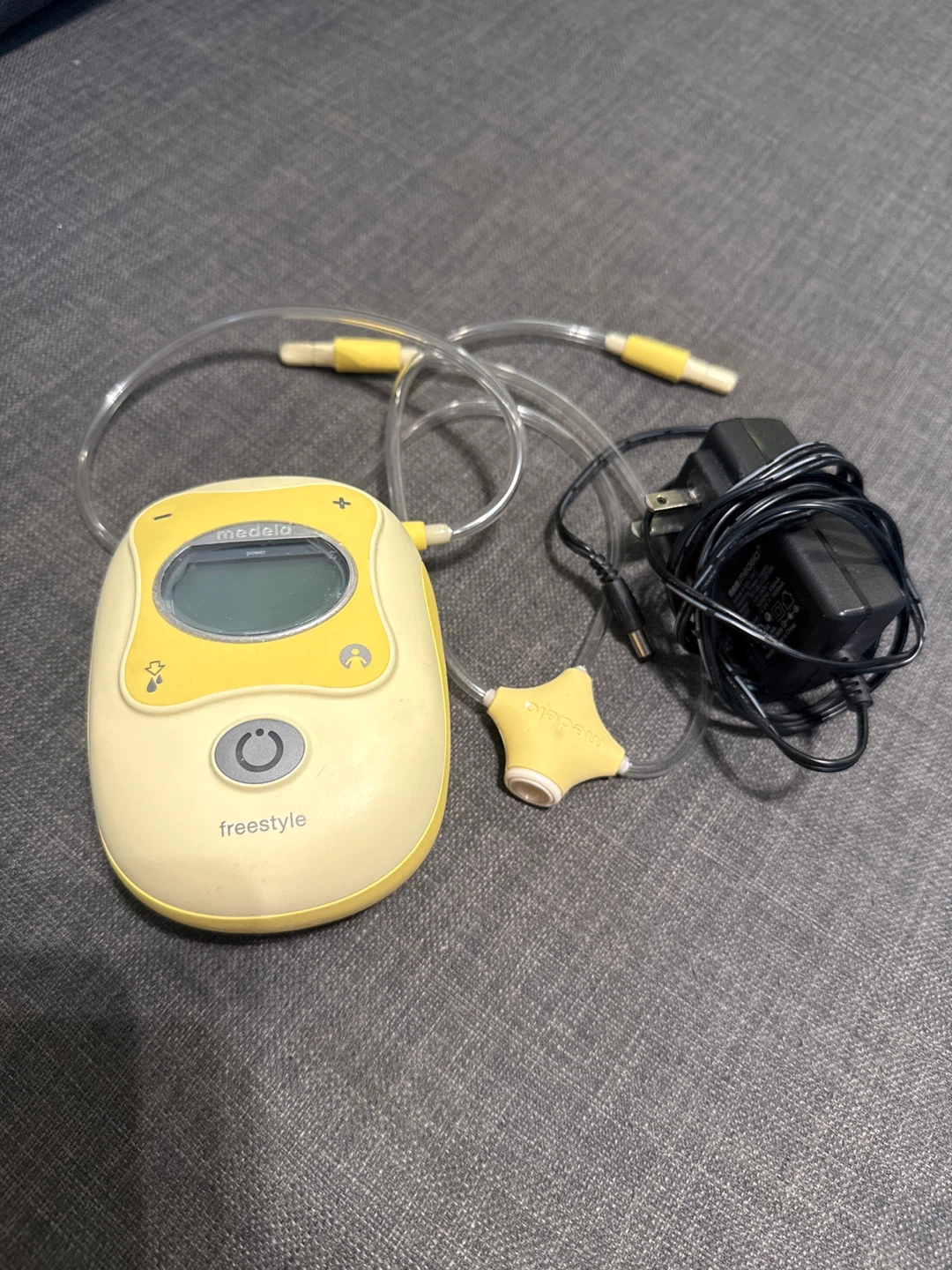 Medela Freestyle Double Electric Breast Pump with Power Adapter