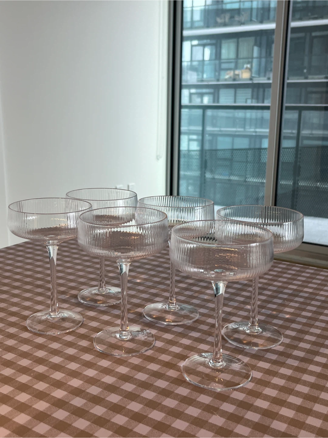 Set of 6 Ribbed Coupe Glasses