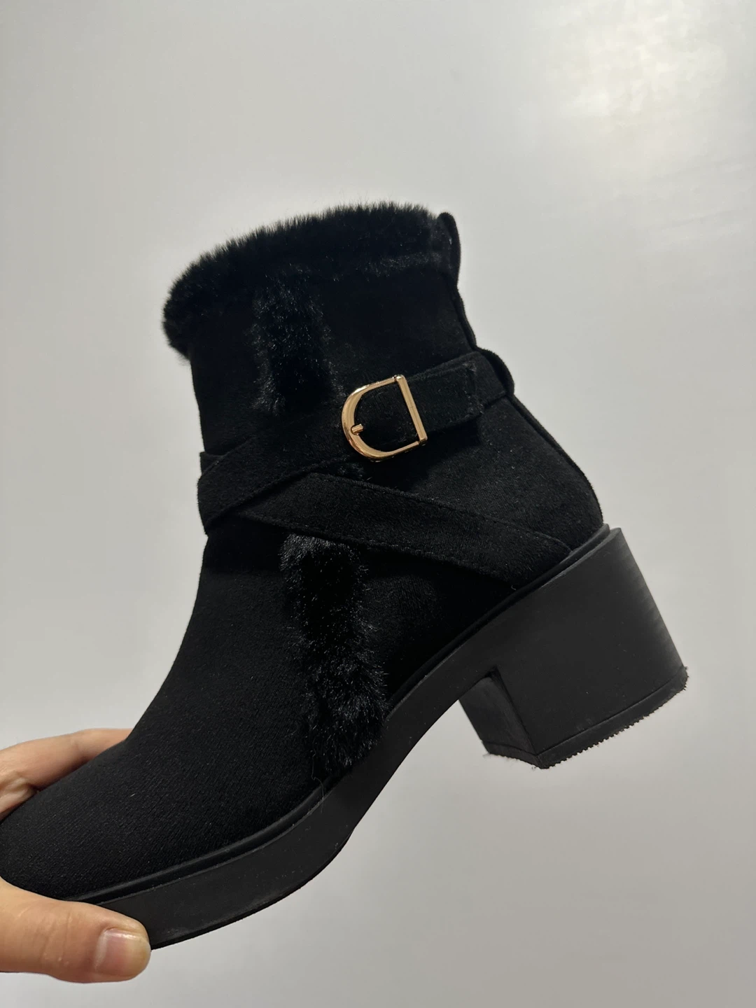 Alexis Bendel Black Faux Fur Lined Ankle Boots 100% new - photo 4