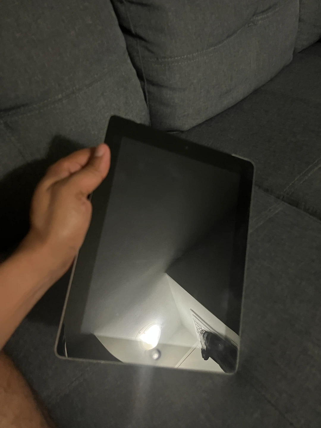 Apple iPad (2nd Gen) 64GB - Silver