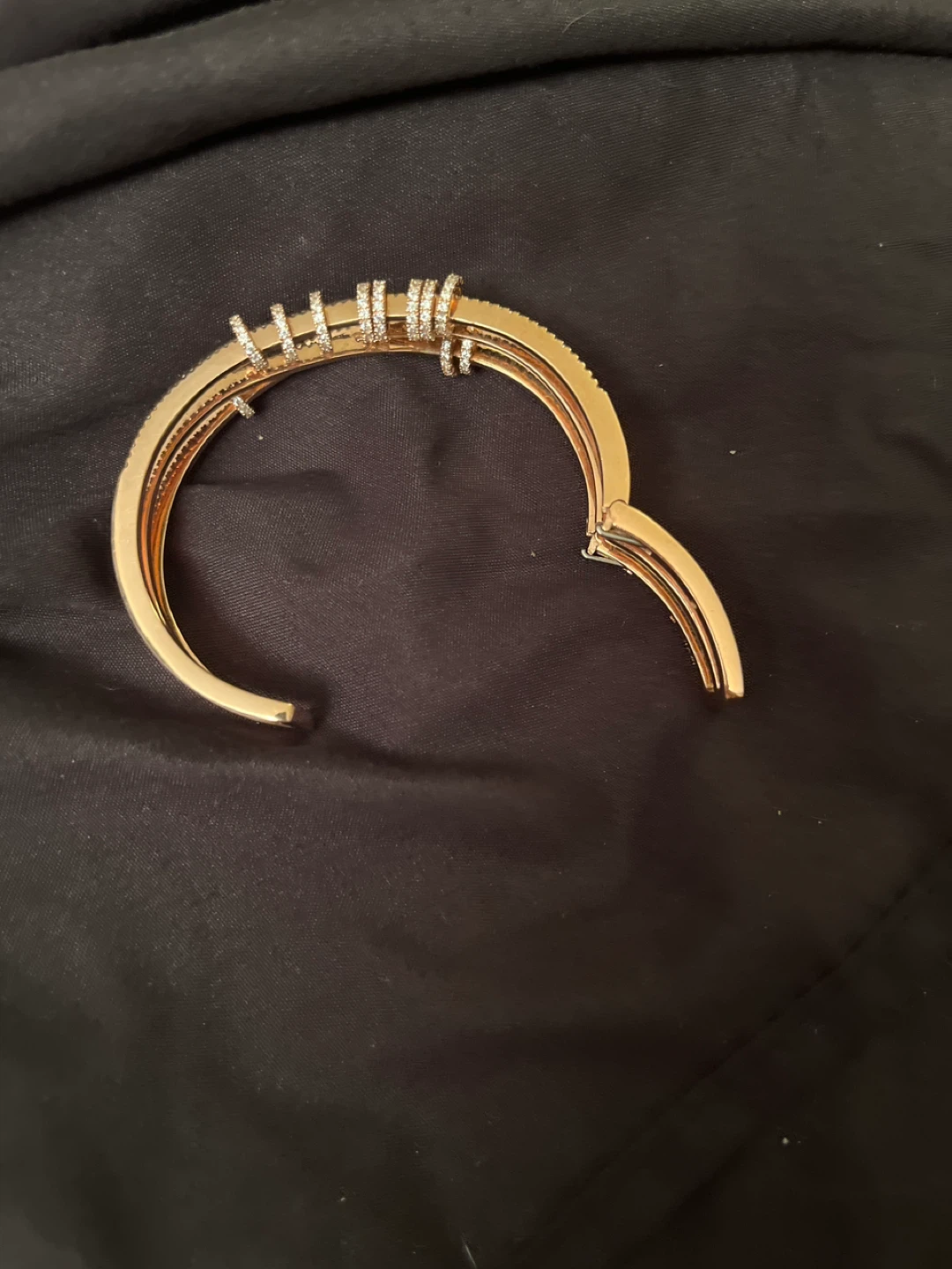 Gold Tone Bangle with Rhinestones - photo 3