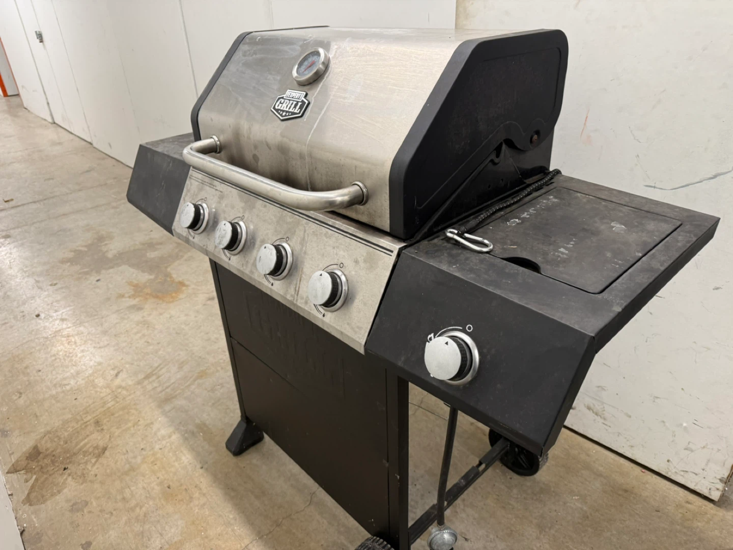 Master Forge Propane Grill with Side Burner