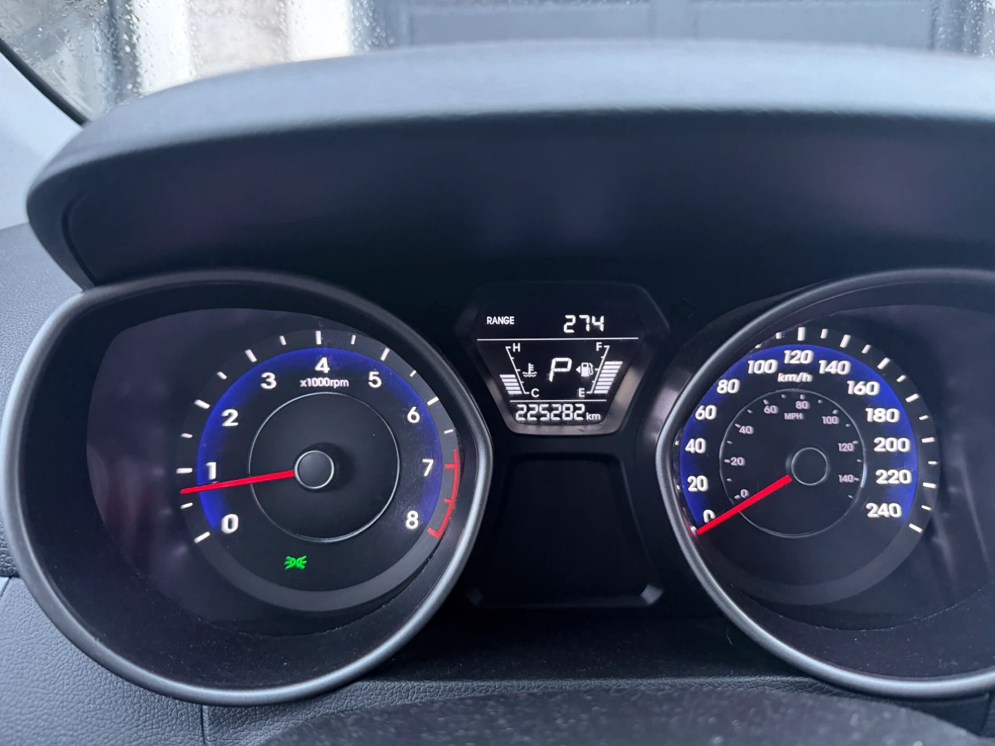 Hyundai Elantra 2015 - photo 2