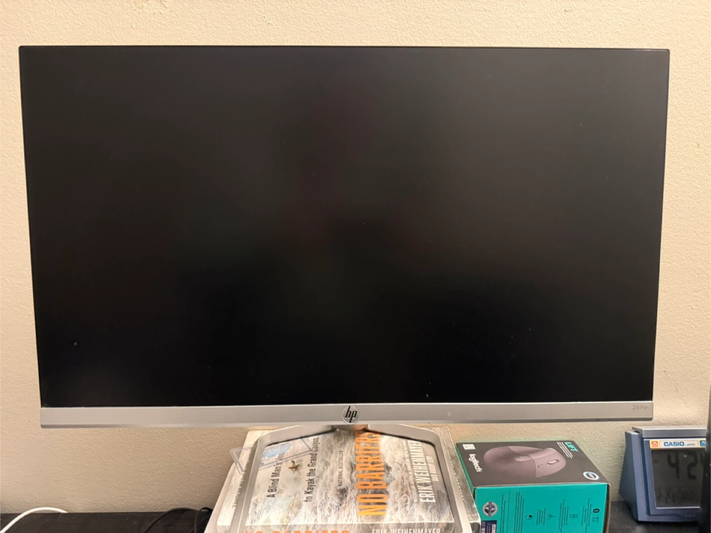 HP 24fw 23.8-inch IPS Full HD Display - photo 2
