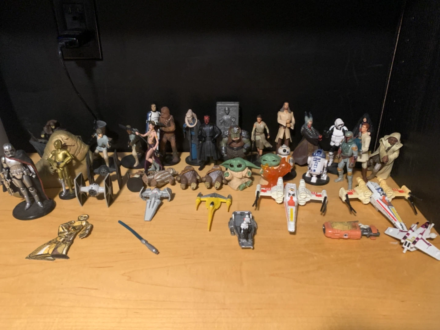 Collection of Star Wars Action Figures and Vehicles (vintage)