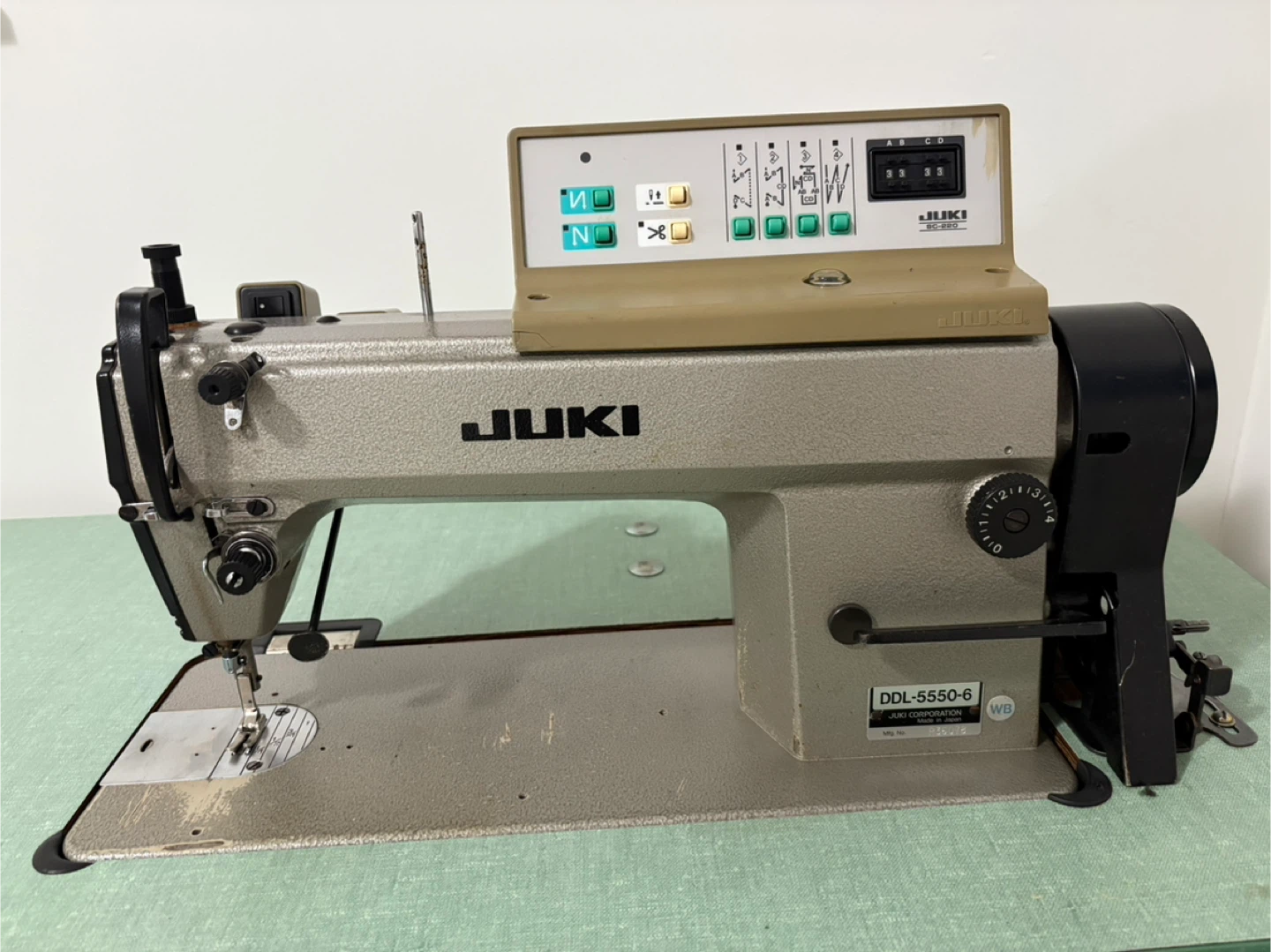 JUKI DDL-5550-6 Industrial Sewing Machine - photo 3