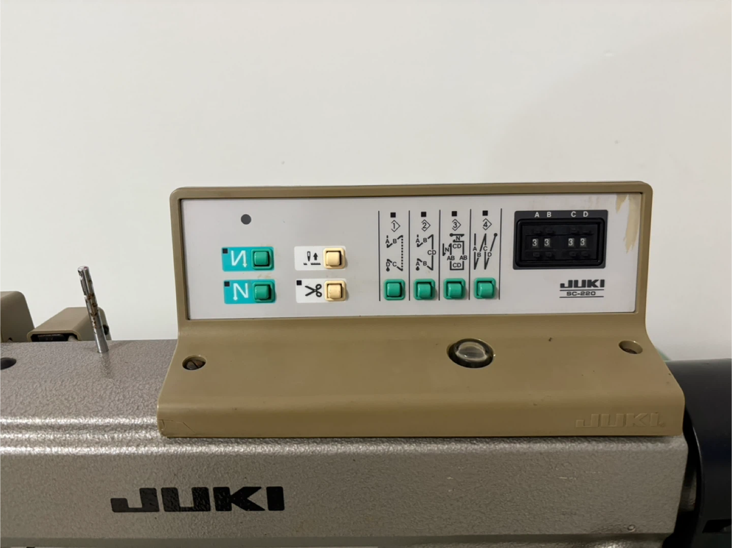JUKI DDL-5550-6 Industrial Sewing Machine - photo 4