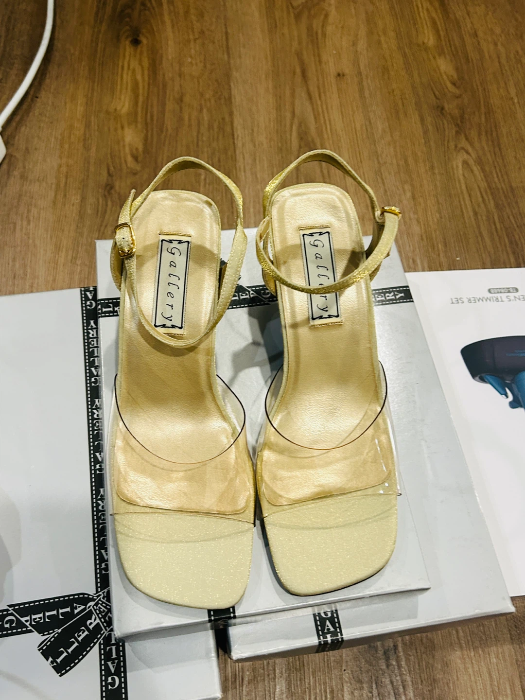 Gallery Women's Gold Clear Heel Sandals Size 7.5