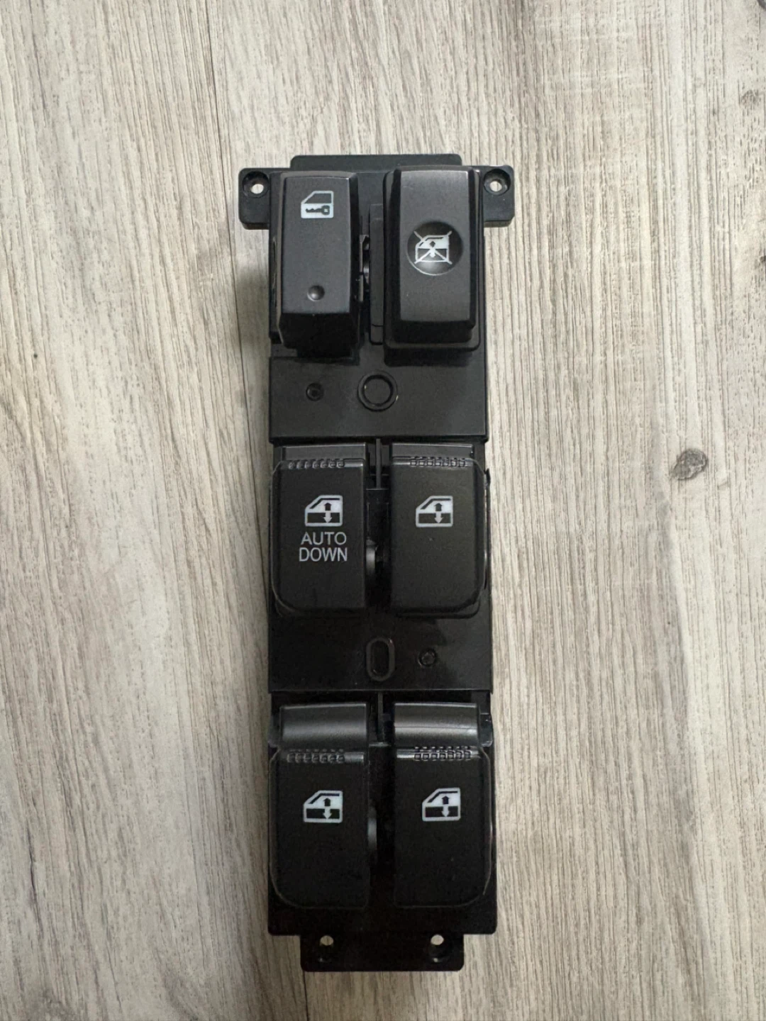 Power Window Switch for Hyundai Santa Fe 2006-2012