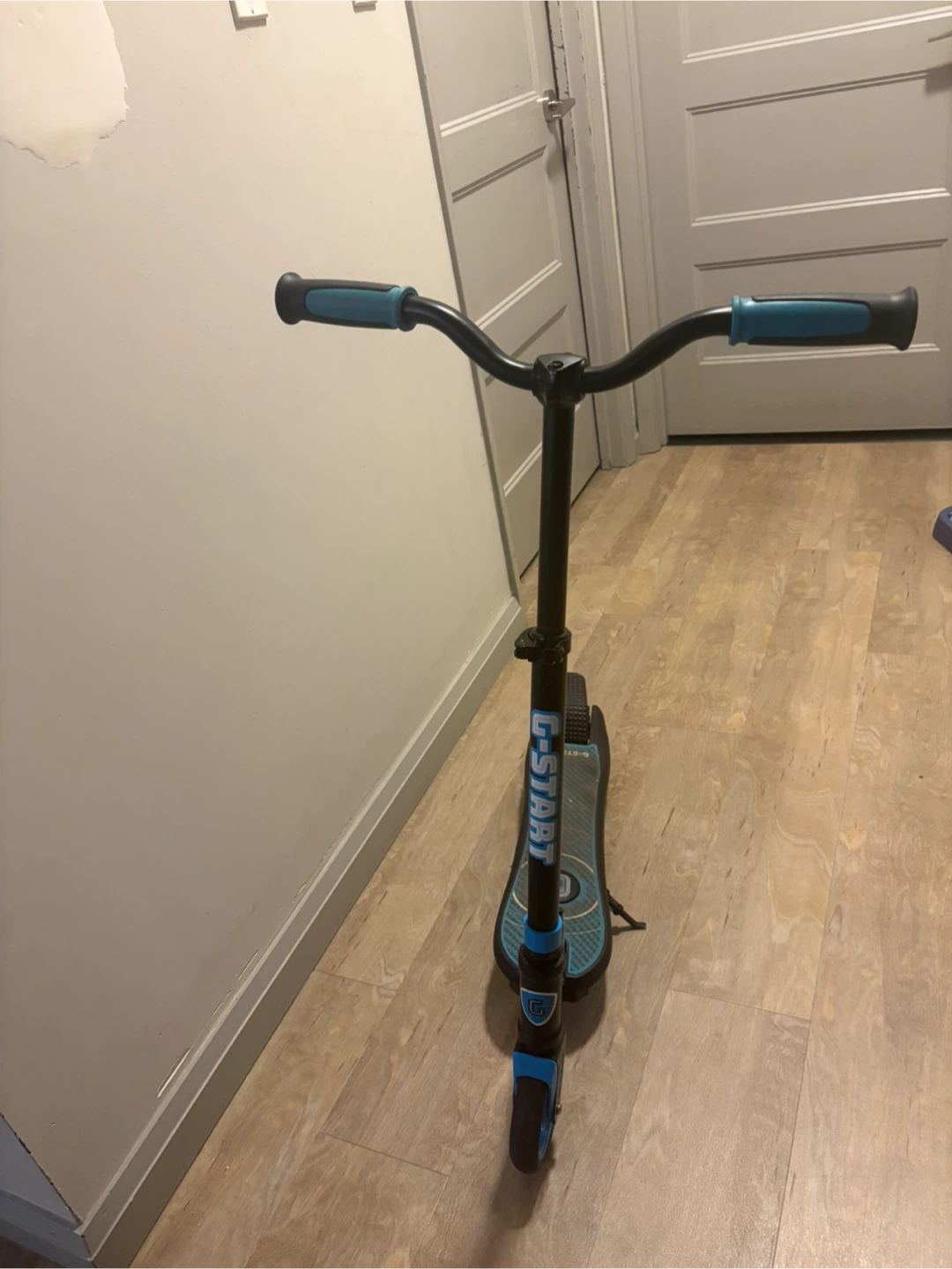 G-Start Scooter + charger