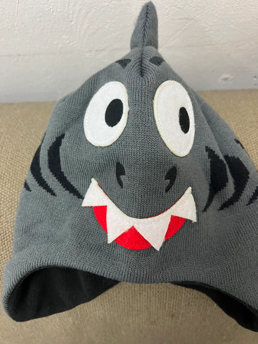 Kombi Kids Spooky the Shark Beanie (New) - photo 2