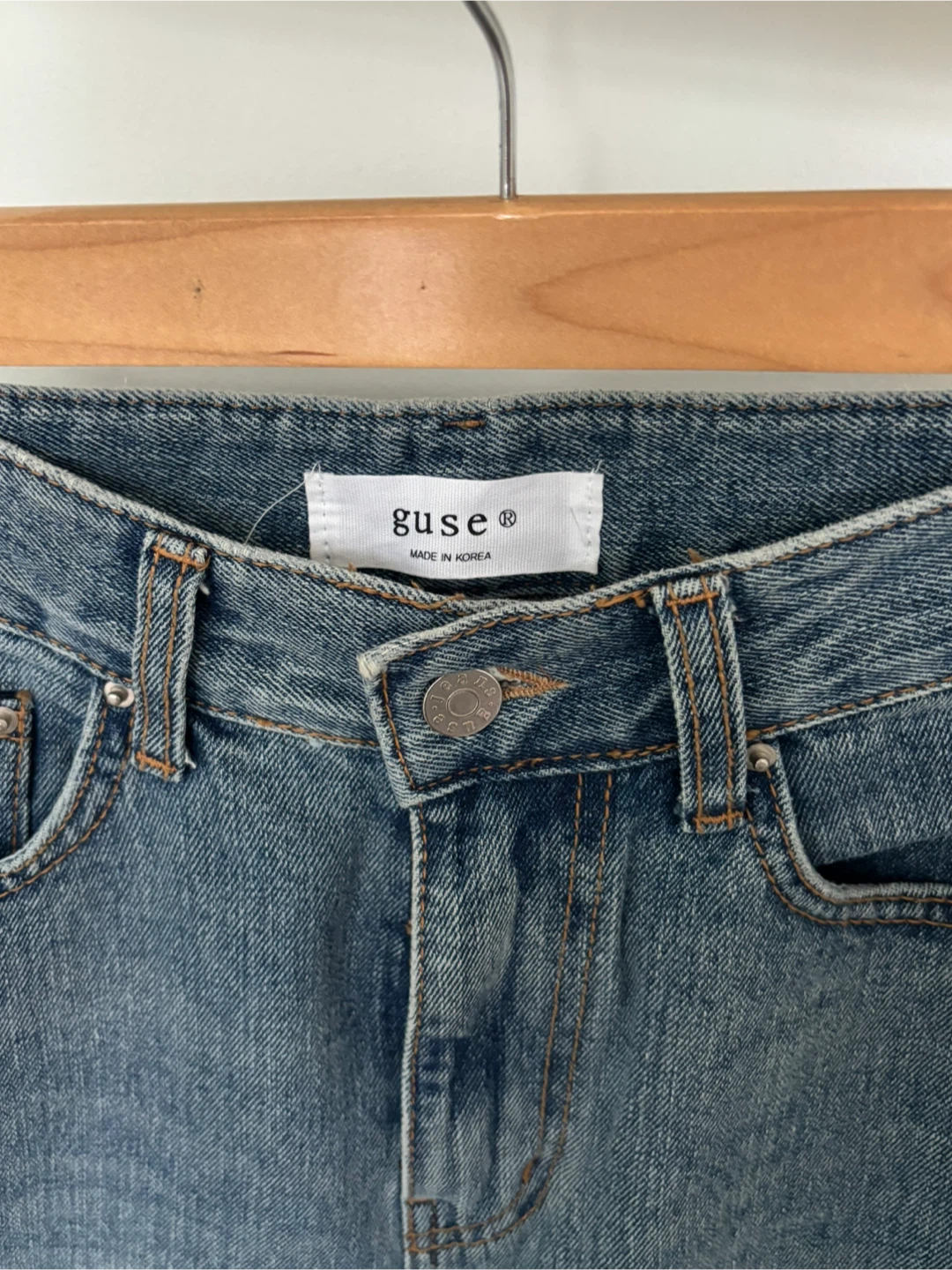 Women's Denim Jeans - Blue, Distressed - photo 3