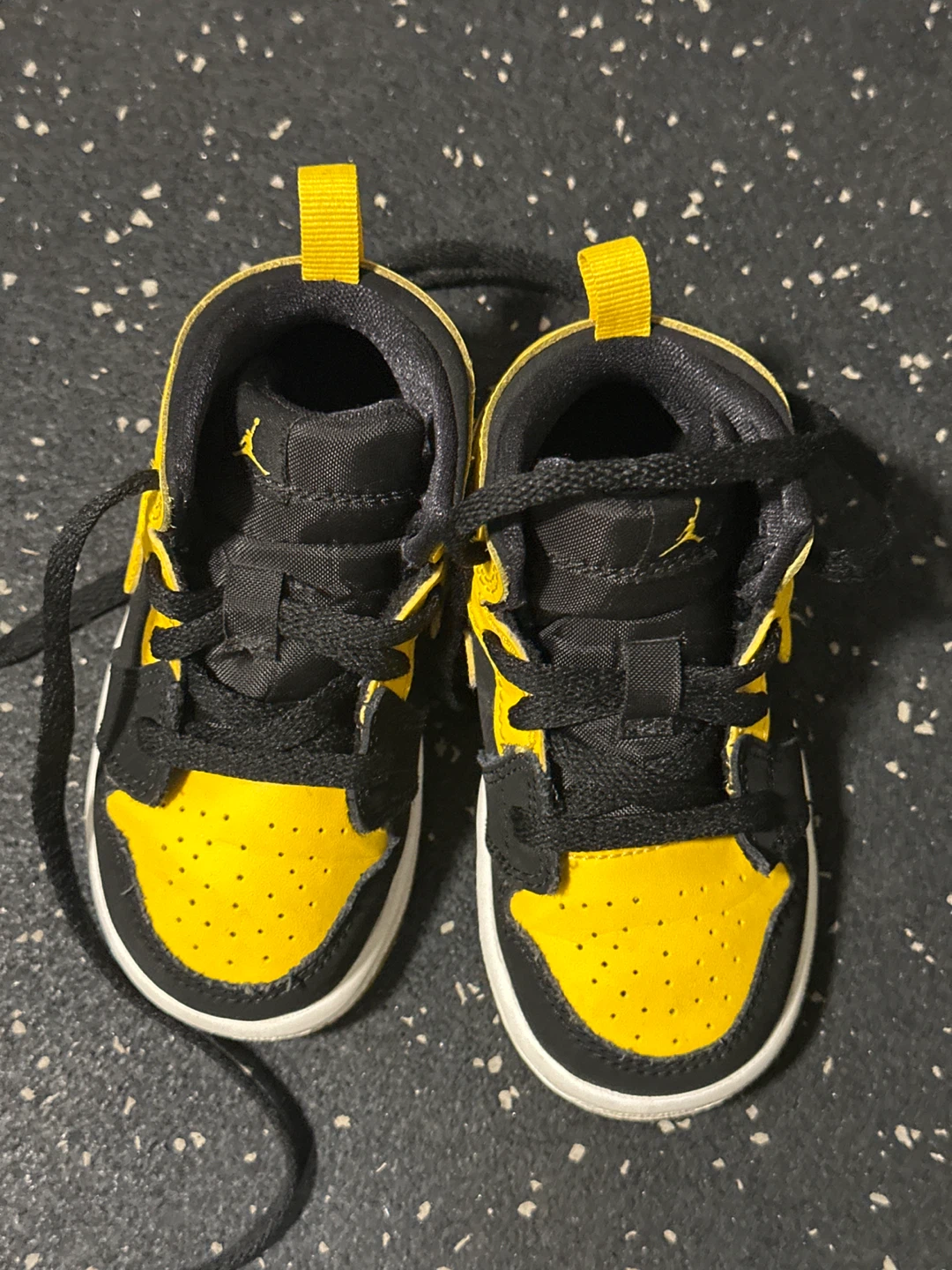 Jordan 1 Mid SE TD Yellow Black Sneakers - photo 3