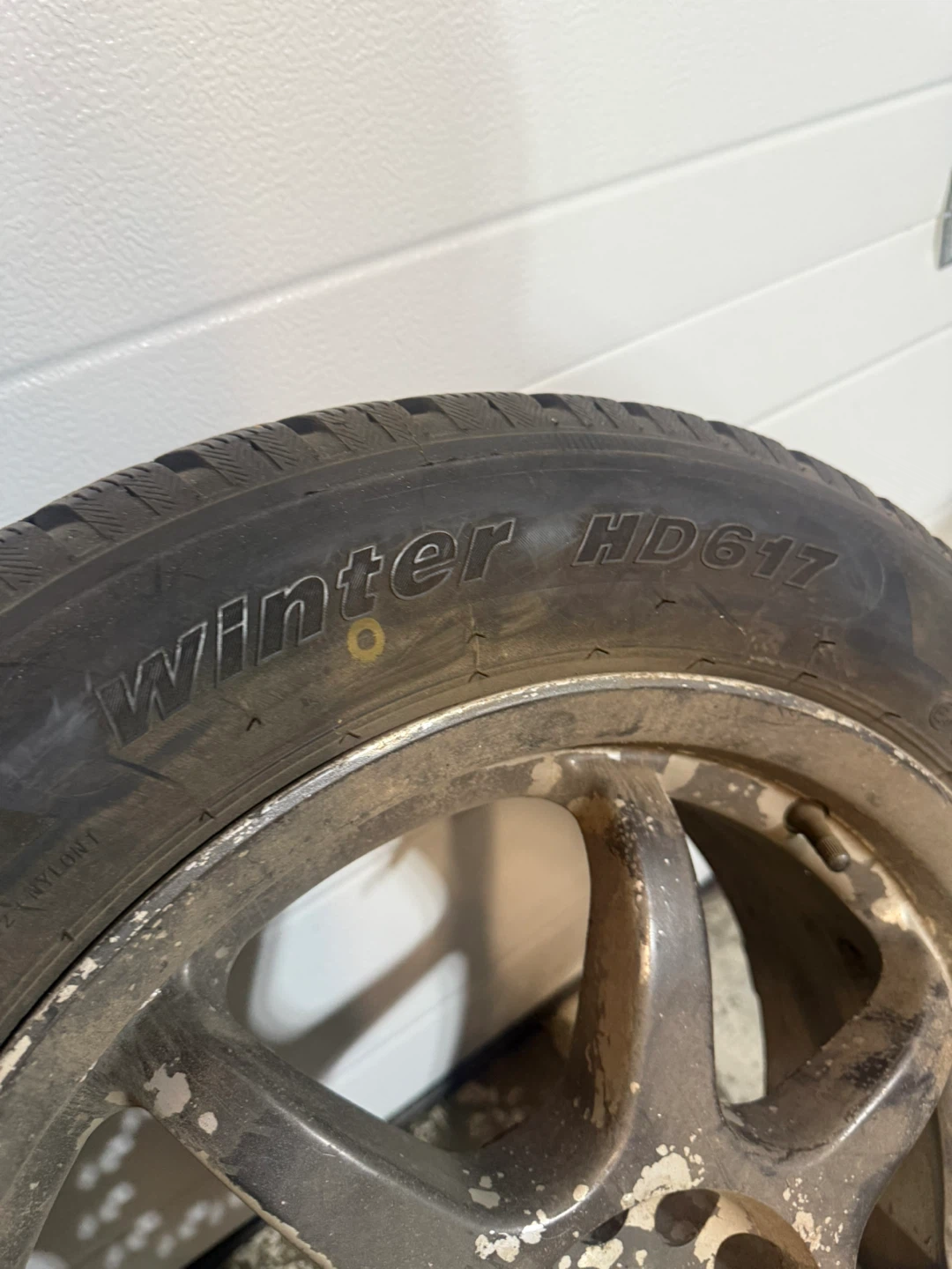 Winter HD617 Tires on Rims - 225/55R17 - photo 3
