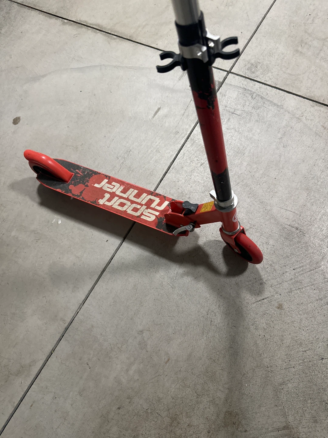 Red Sport Runner Scooter - photo 2