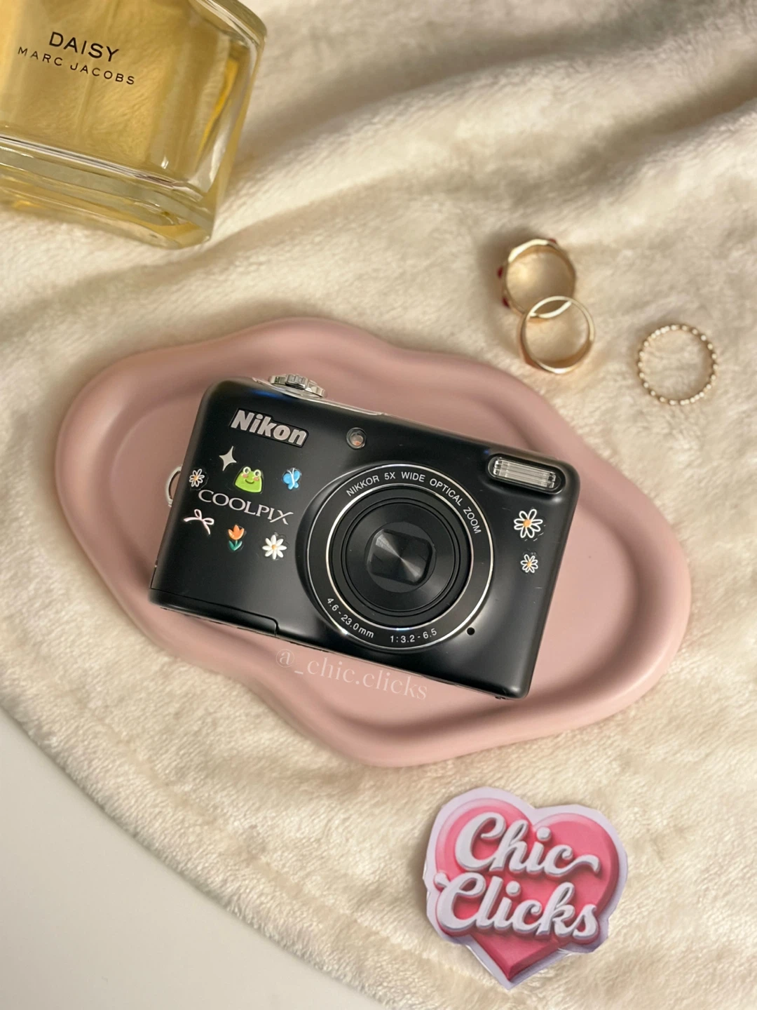 Nikon Coolpix L32 - Digital Camera