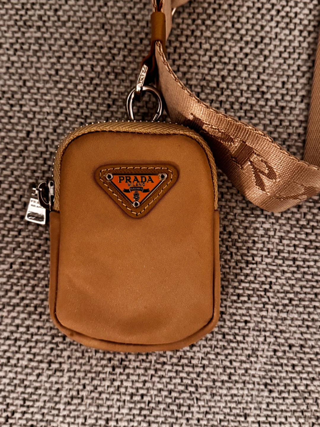 Prada Camel Shoulder Bag with Chain Strap - photo 4