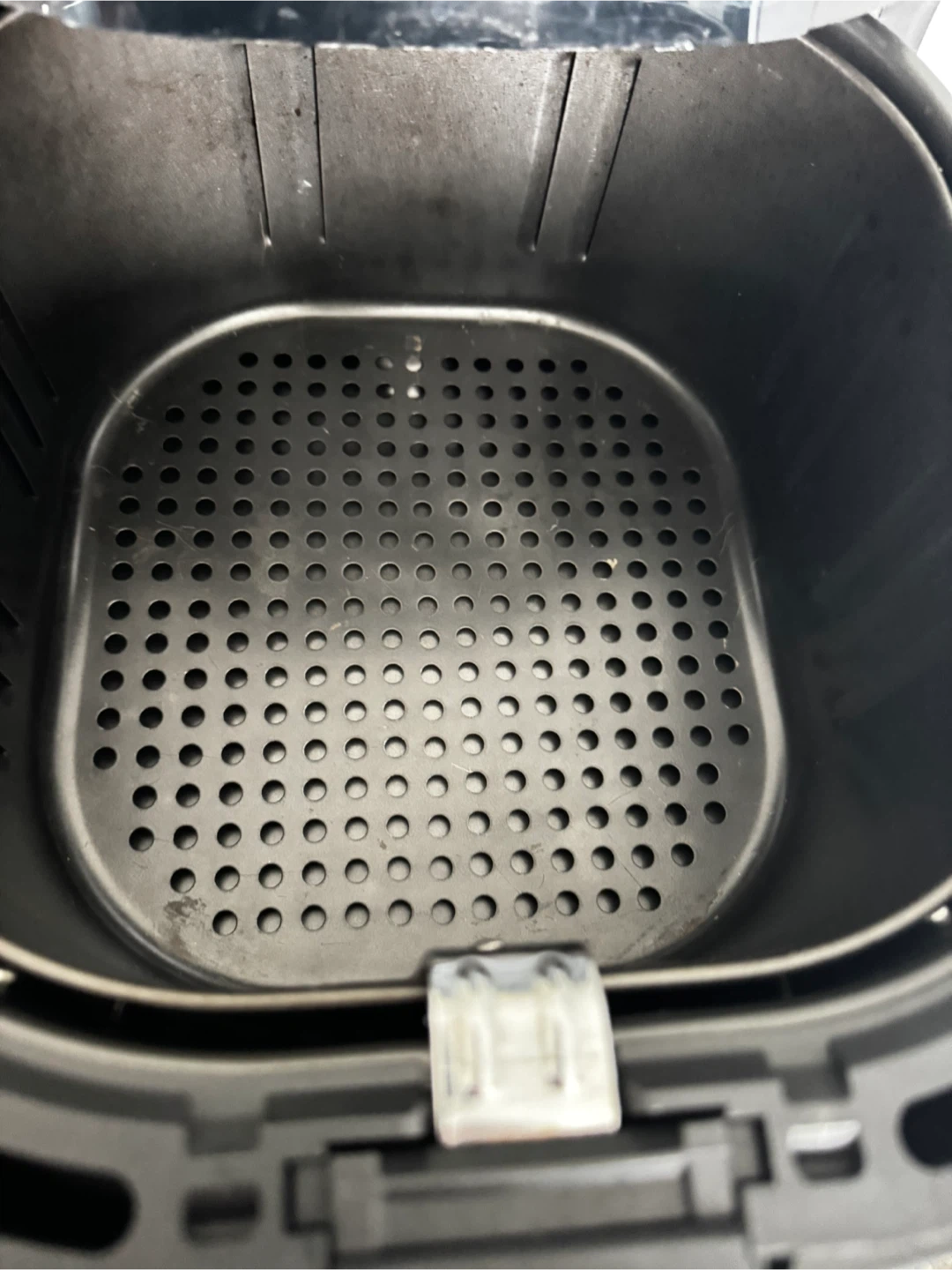 Frigidaire Air Fryer - photo 3