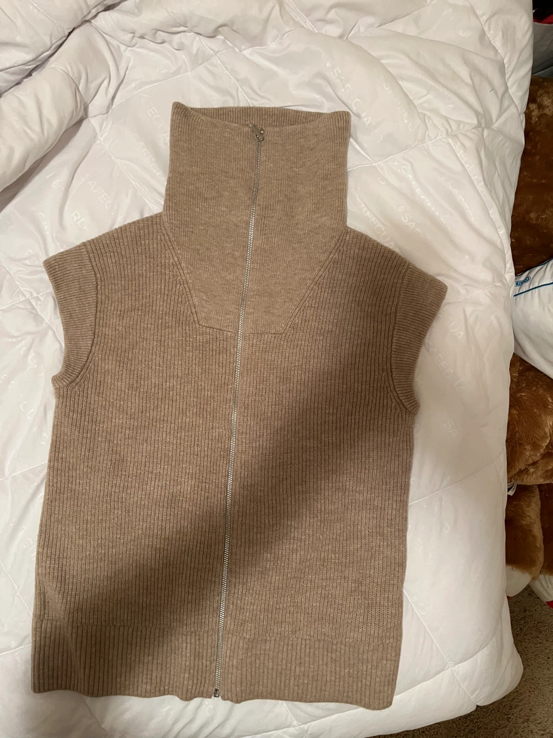 Brand new RW&CO. Sleeveless Knit Vest with Zipper - photo 3