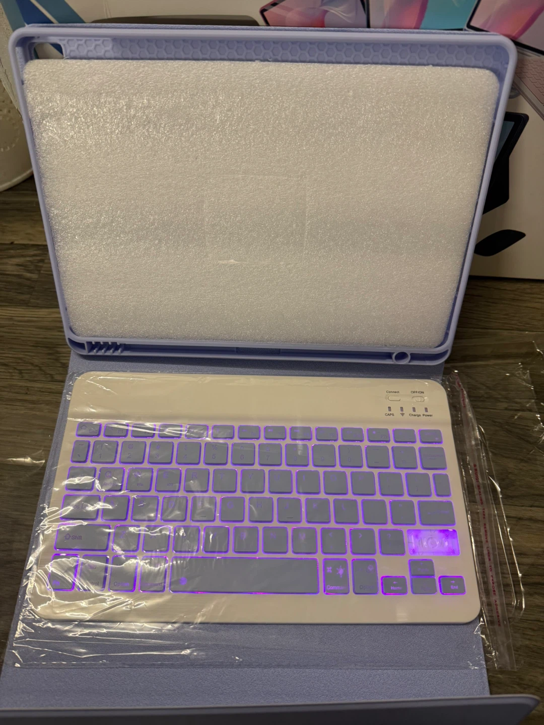 TUNKNARMOR iPad 10th Gen Case with Backlit Keyboard and Mouse - photo 2