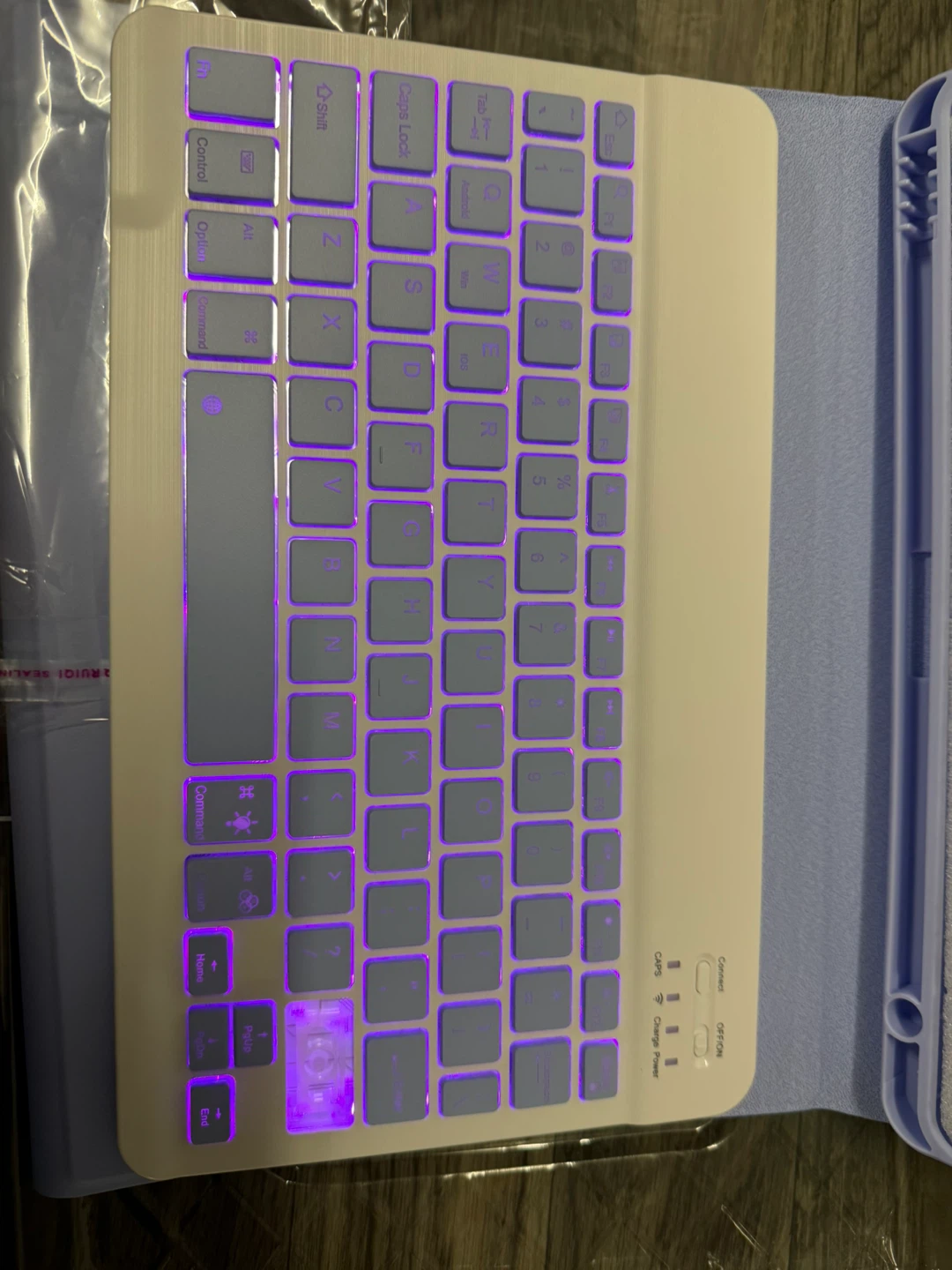 TUNKNARMOR iPad 10th Gen Case with Backlit Keyboard and Mouse - photo 3