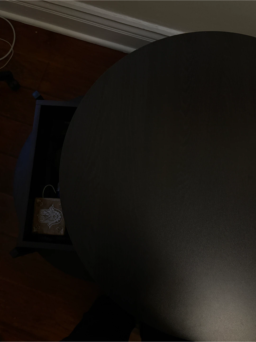 Wynny Round Lift-Top Coffee Table with Storage - Espresso Black - photo 4