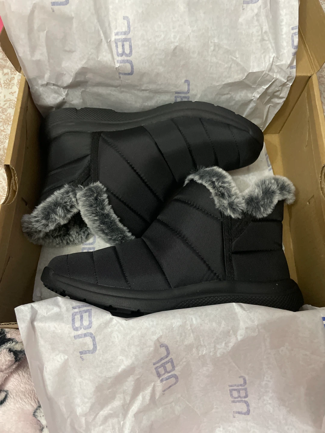 JBU Black Puffer Boots with Faux Fur Trim