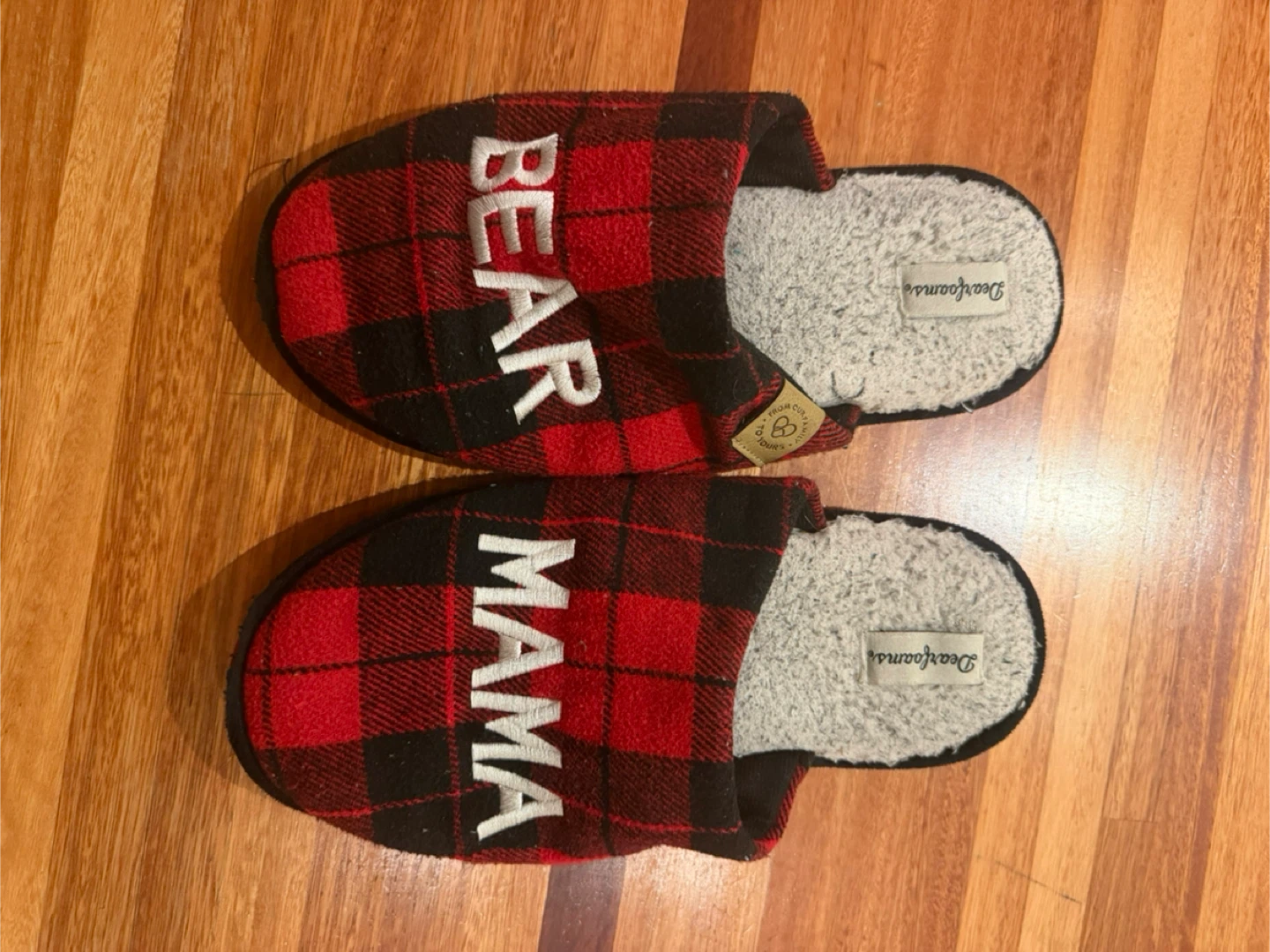 🥕Dearfoams Mama & Bear Plaid Slippers