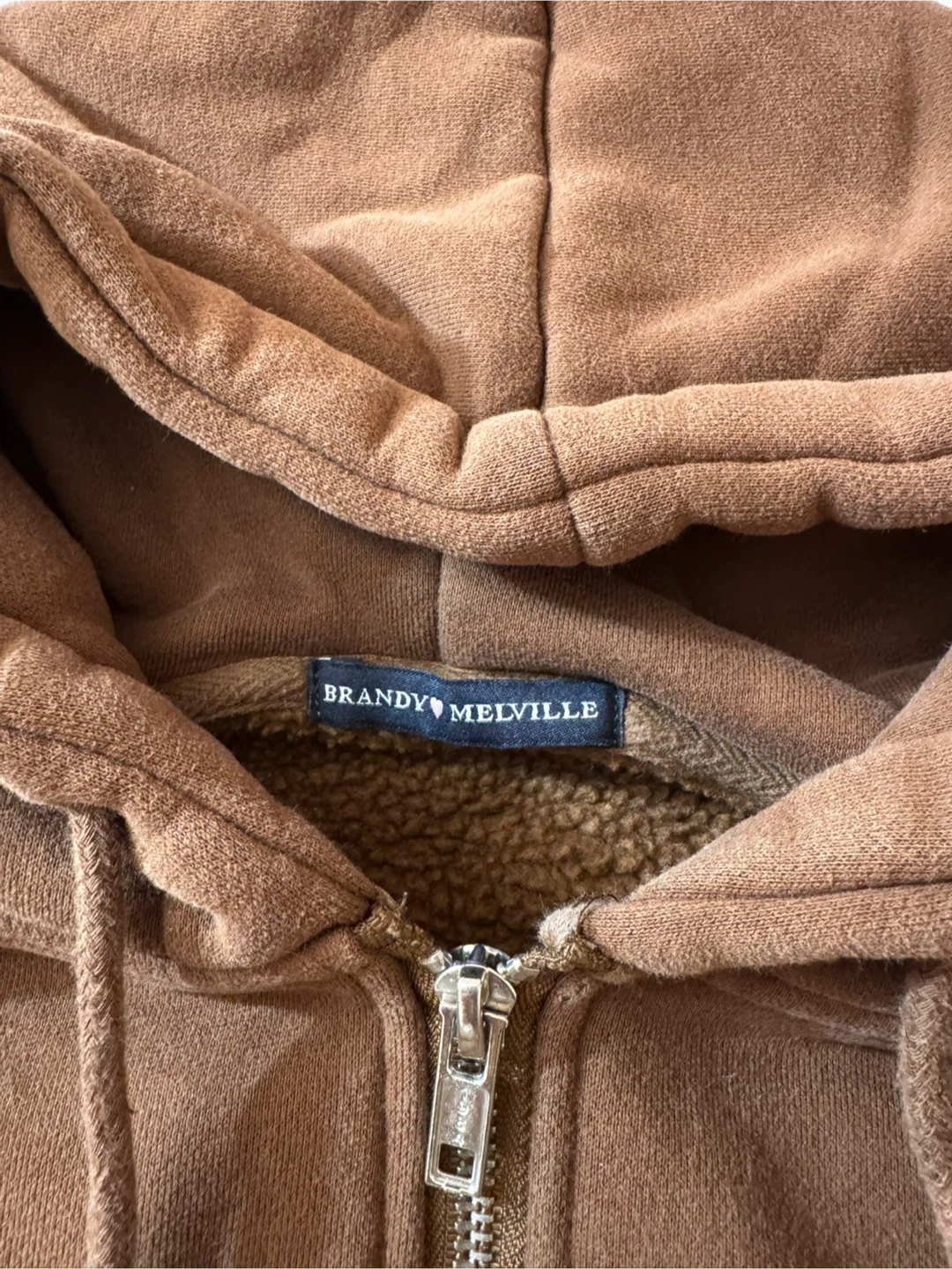 Brandy Melville "Malibu California" Zip-Up Hoodie - photo 3