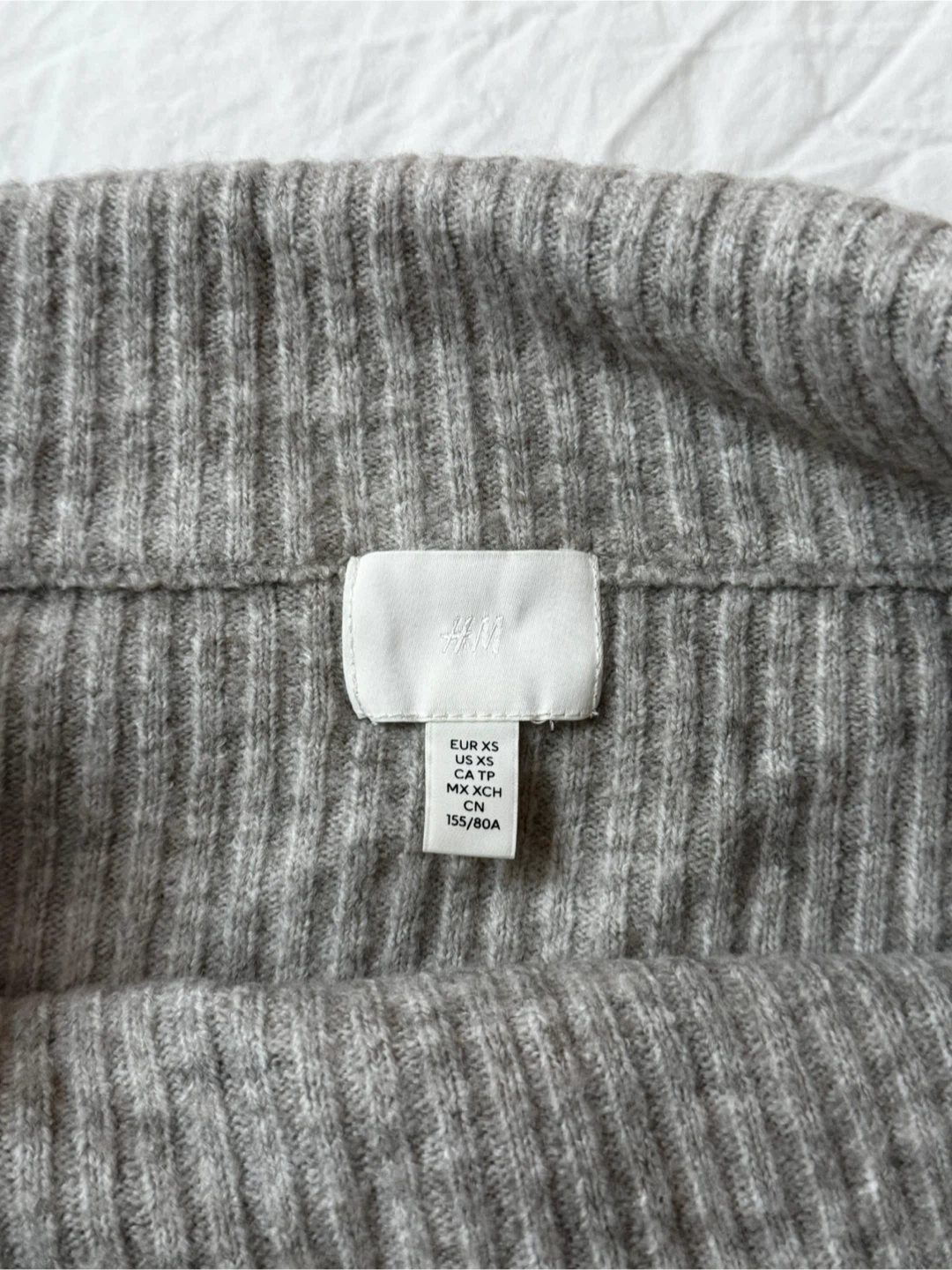 H&M Off-the-Shoulder Ribbed Sweater - Grey, XS - photo 2