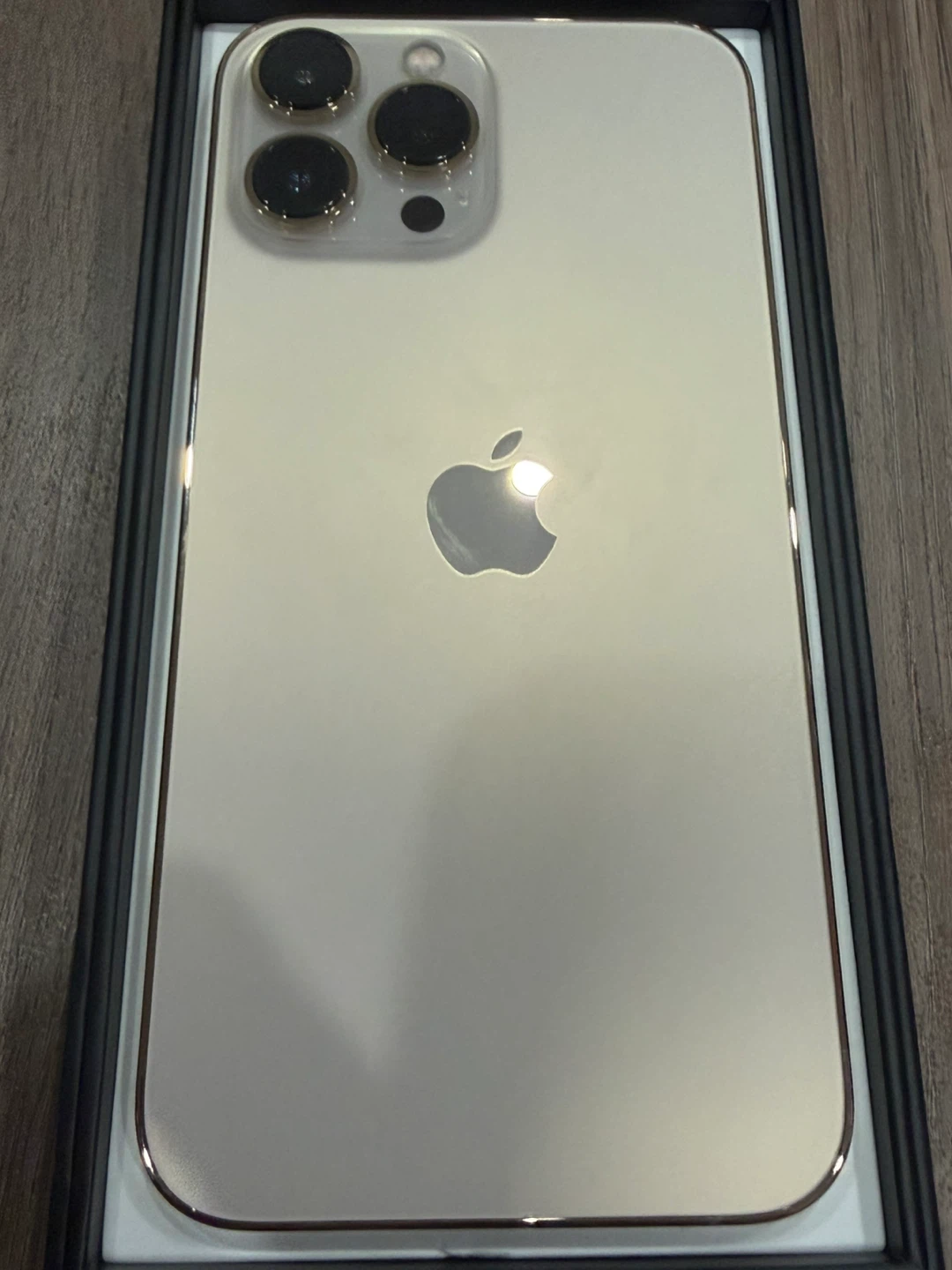 Apple iPhone 13 Pro Max (Gold, 256GB)