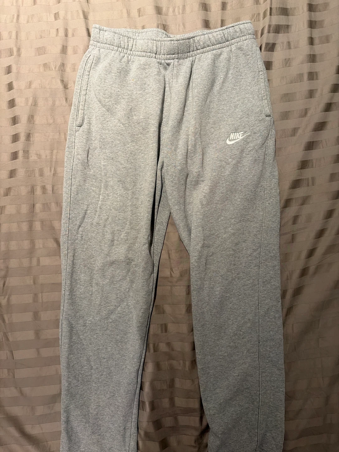 Men Nike Grey Sweatpants Size Medium