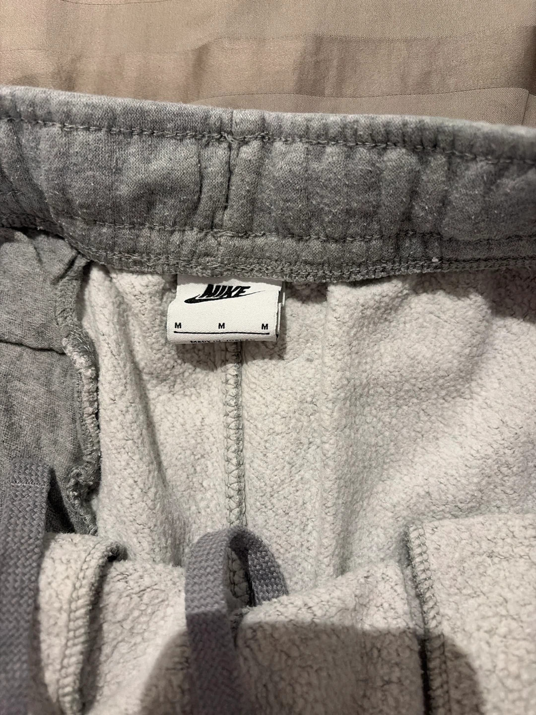 Men Nike Grey Sweatpants Size Medium - photo 2
