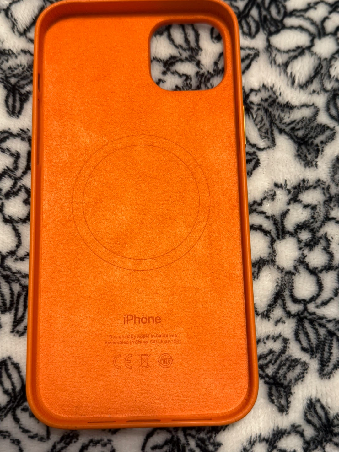 Apple iPhone  Leather Case with MagSafe - Orange - photo 2